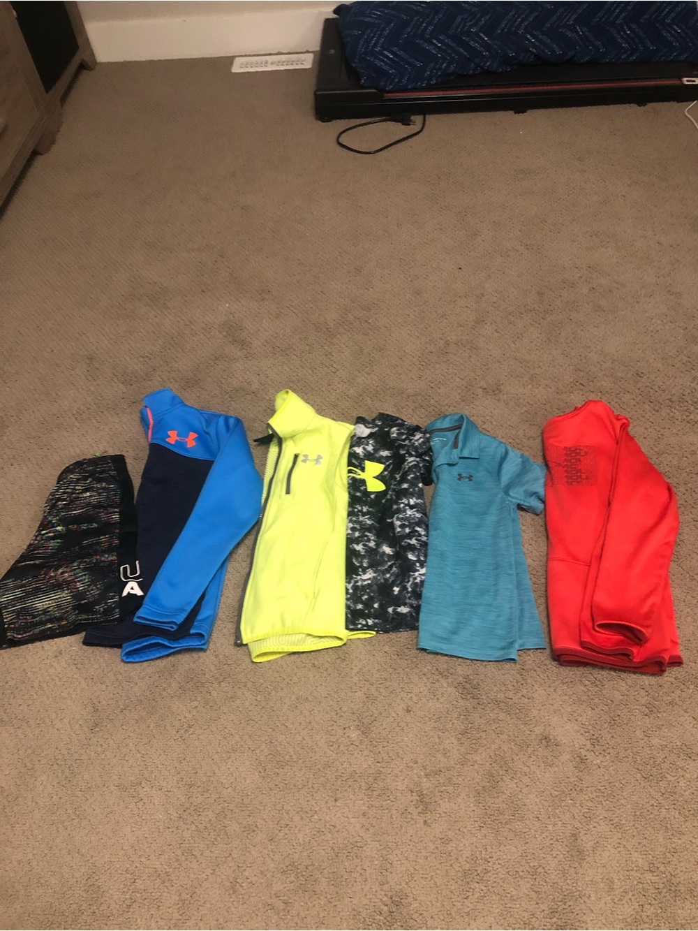 Under Armour Kids Lot Small/Medium